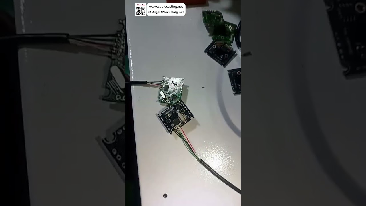 Mesin Pateri Papan PCB dengan Pemantauan Kamera | Kimpalan Elektronik Ketepatan Tinggi - Shorts