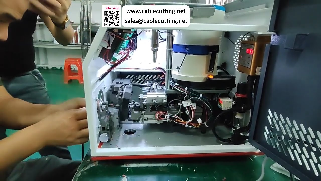 Mesin Crimping Terminal Tiub Pra-Penebat 0.3mm² Alat Pemprosesan Abah-Abah Wayar Ketepatan Tinggi