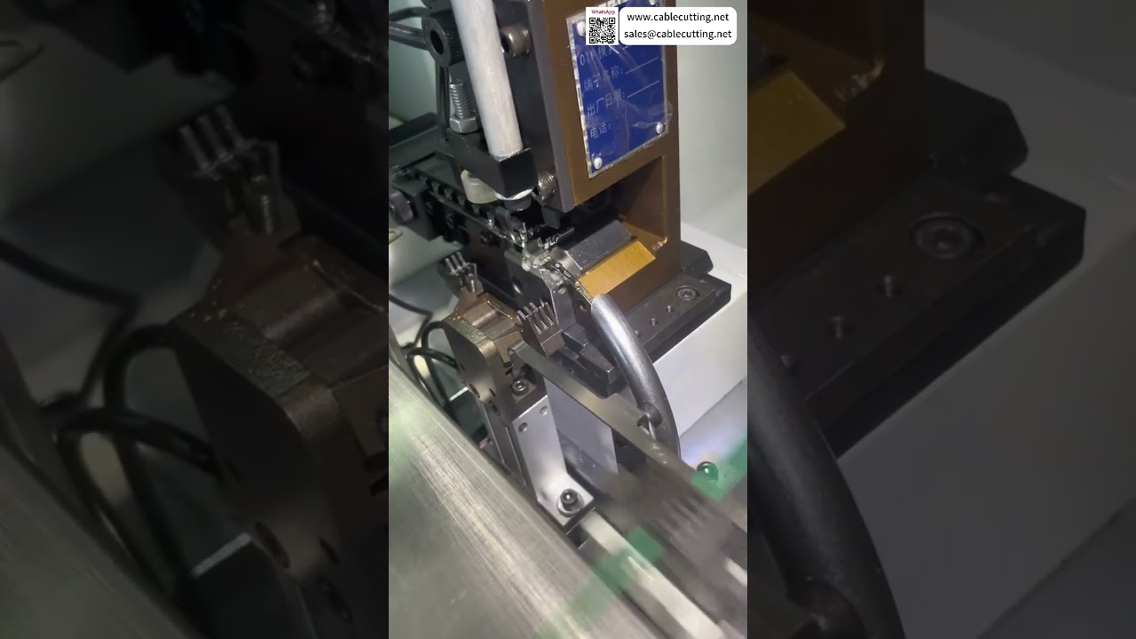Set Alat Pemprosesan Pantas Penanggalkan Penebat Wayar, Crimping, dan Pemasangan Palam Kalis Air Automatik Sepenuhnya