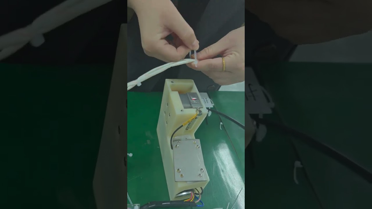 Alat Pengikat Kabel Mudah Alih Berkecekapan Tinggi Mudah Dipasang untuk Pemotongan Automatik Pelbagai Ikatan dengan Pantas