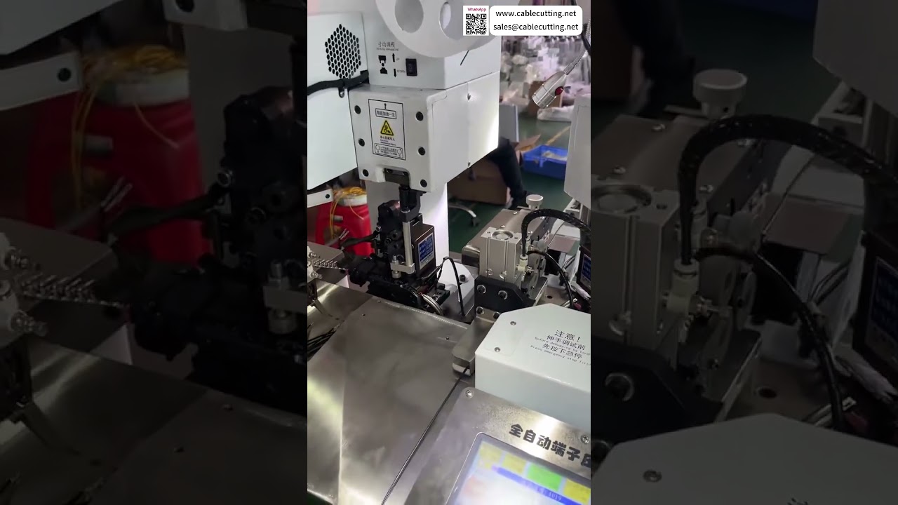 Mesin Terminal Dua Kepala Automatik Sepenuhnya Dengan Sistem Operasi Hasil Cepat Conveyor